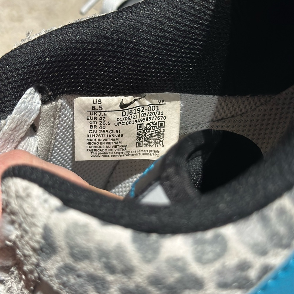 Nike Leopard Print Sneakers with Blue Swoosh - Picture 5 of 6